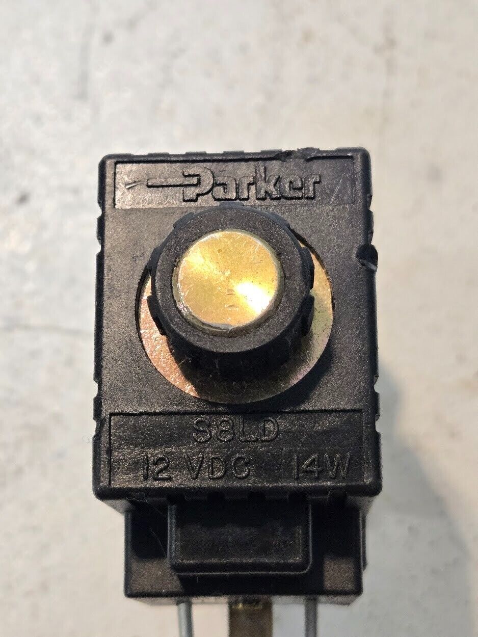 Parker S8LD Solenoid and B08-2-4T Valve Body