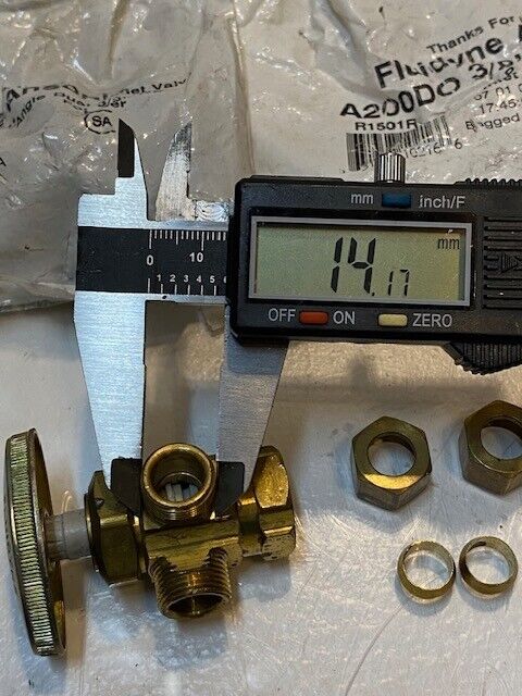 4 Quantity of Fluidyne Ansonia A200DO 3/8" Angle Dual Outlet Valves (4 Quantity)