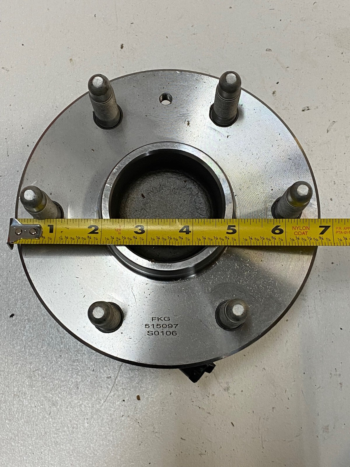 FKG 515097 S0106 Front Wheel Bearing Hub Assembly