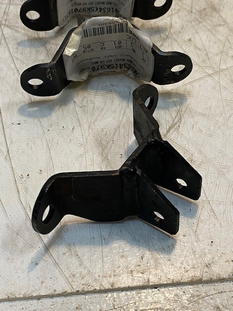 5 Quantity of Jost 5th Wheel Cylinder Brackets SK7901634, SK7901671 (5 Qty)