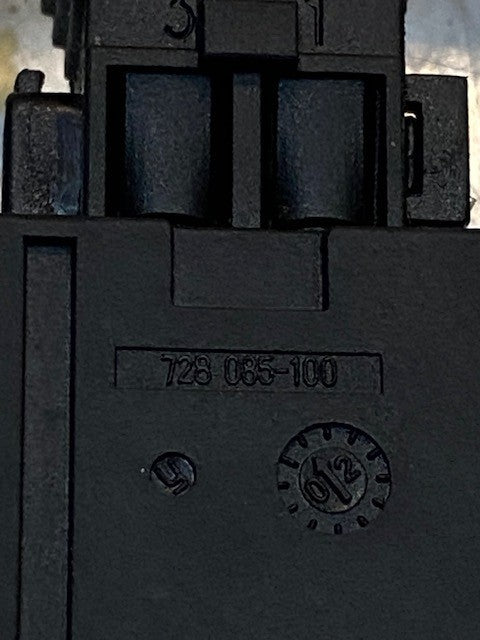 AC Blower Heater Fan Motor Resistor F011018536 | 0225454528 | 728085-100