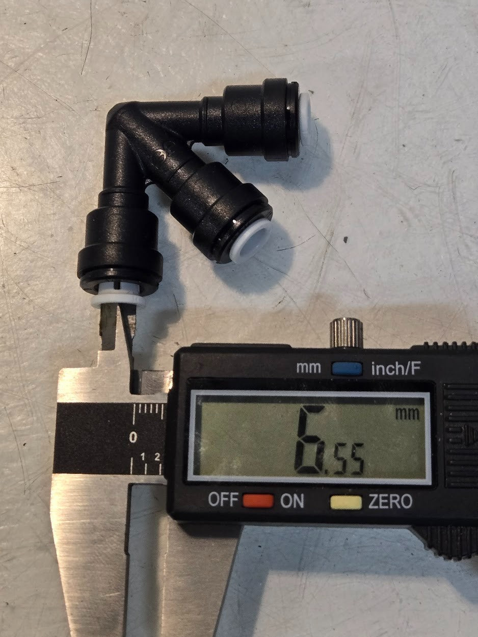 9 Quantity of John Guest NC2522 1/4" W Connectors for Delta 62033 (9 Qty)