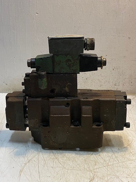 Double A Hydraulic Directional Control Valve Assembly QF-005-FF-10B1 | 119L