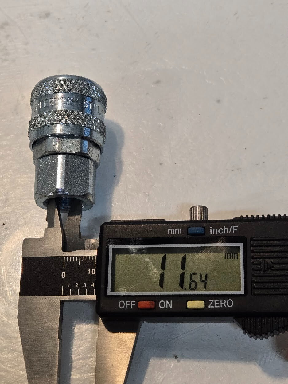 21 Quantity of 1/4" Milton Kwik Change A Style Couplings 1/4" FNPT (21 Quantity)