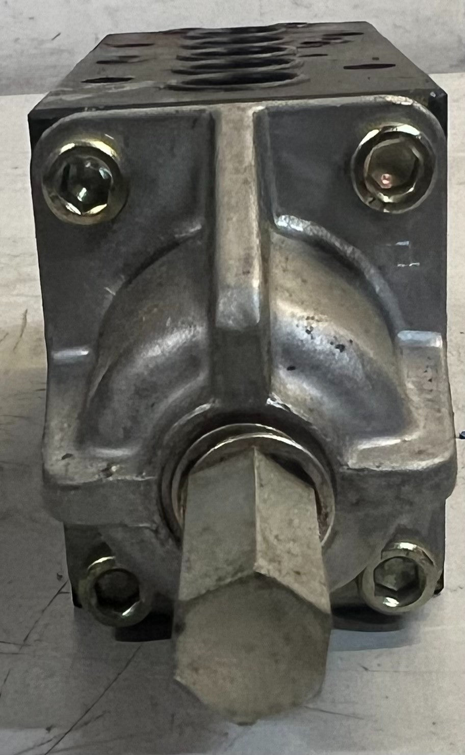 Swing Assembly Valve Heavy Duty Hydraulic Control Component Heavy Duty LM2MR