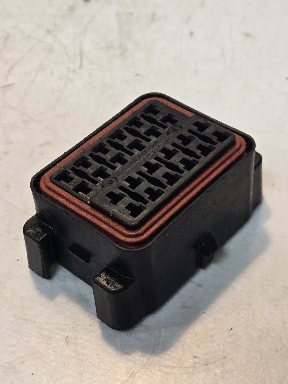 BRP Canada Case Assembly with Seal | 24 Position | 3 in x 2-1/4 in x 1-5/16 in