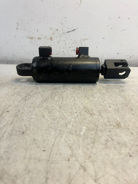 Left Handed Hydraulic Cylinder Assembly For Forklift 12  Length 66.73mm Cyl Dia.