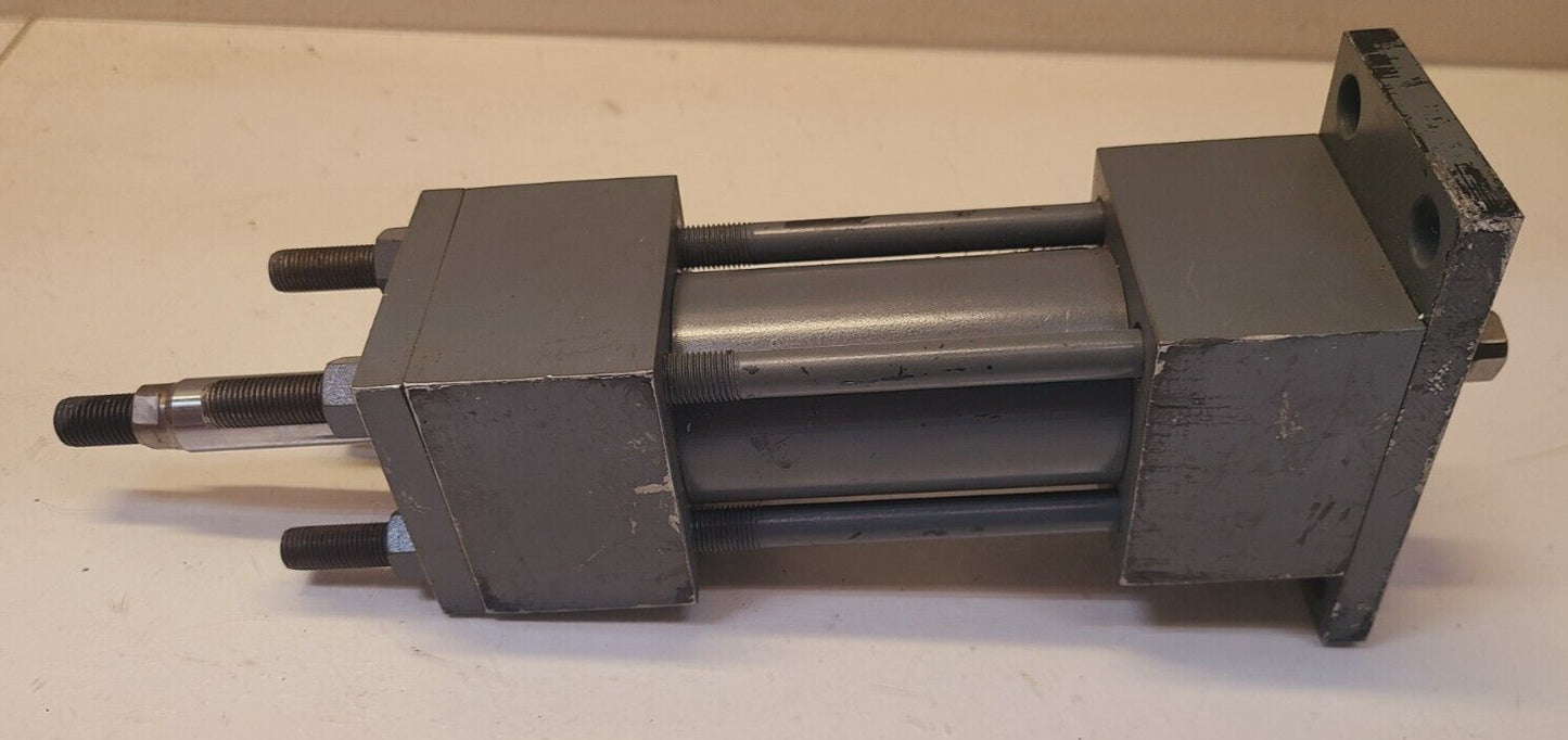 Miller Hydraulic Cylinder 00249133 | DHV61/53R4/6N | 25.00