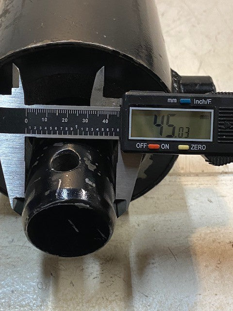 Hydraulic Cylinder 33-1/2" Long 5" Diameter 45mm Shaft 12mm Bore 27mm Bore