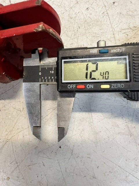 Hydraulic Steering Cylinder For Agricultural Machinery 13in. Rod 39mm Diameter