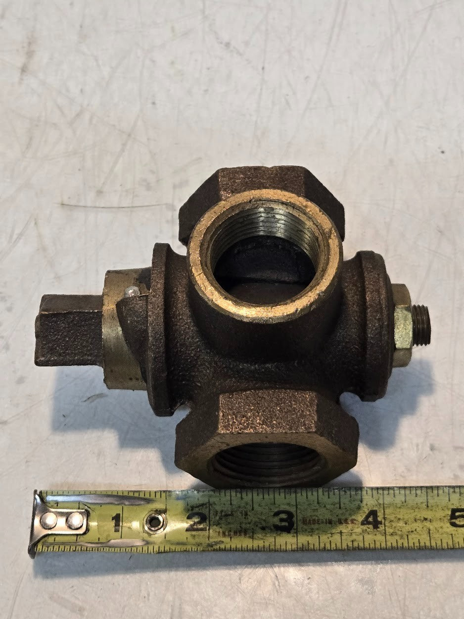 McDonald 150 3-Way Brass Valve 1 in FNPT Ports | Quarter Turn | 1-3/4 in Hex