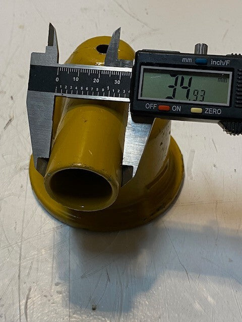 Breather Fumes Disposal for Caterpillar CAT 28mm Bore 4" Bottom Dia.