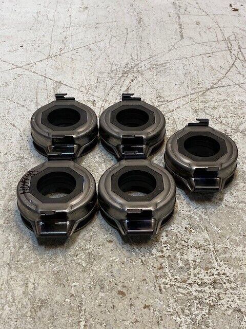 5 Quantity of NTN Clutch Release Bearings 62-28 | 33mm ID 68mm OD (5 Quantity)