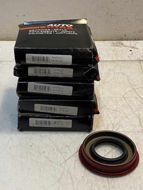 5 Quantity of Auto Xtra 4762N Rear Wheel Seals NAK TBJW6 (5 Quantity)