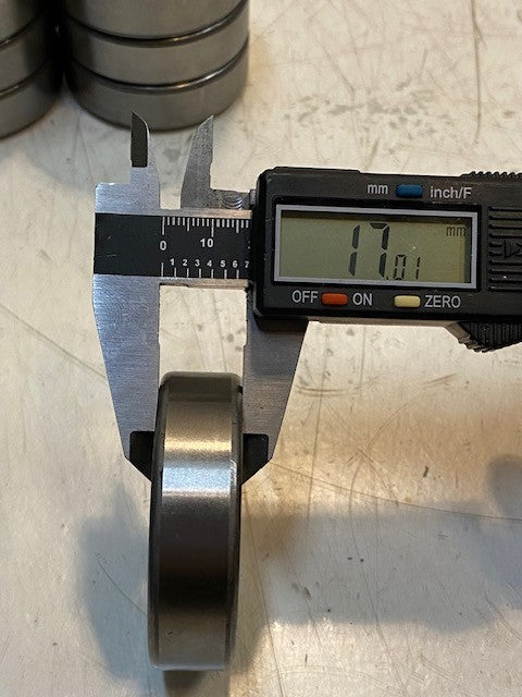 7 Quantity of KBC 6305D Single Row Ball Bearings 25x62x17mm (7 Quantity)