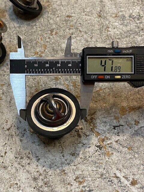4 Quantity of Moto Rad Engine Coolant Thermostats 48mm OD 8mm ID (4 Quantity)