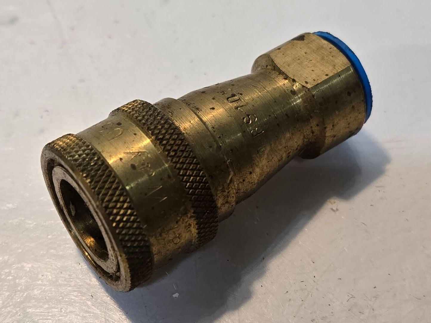 4 Quantity of Safeway BS105-2 3/8" Quick Connect Couplings 1/4" NPT (4 Quantity)