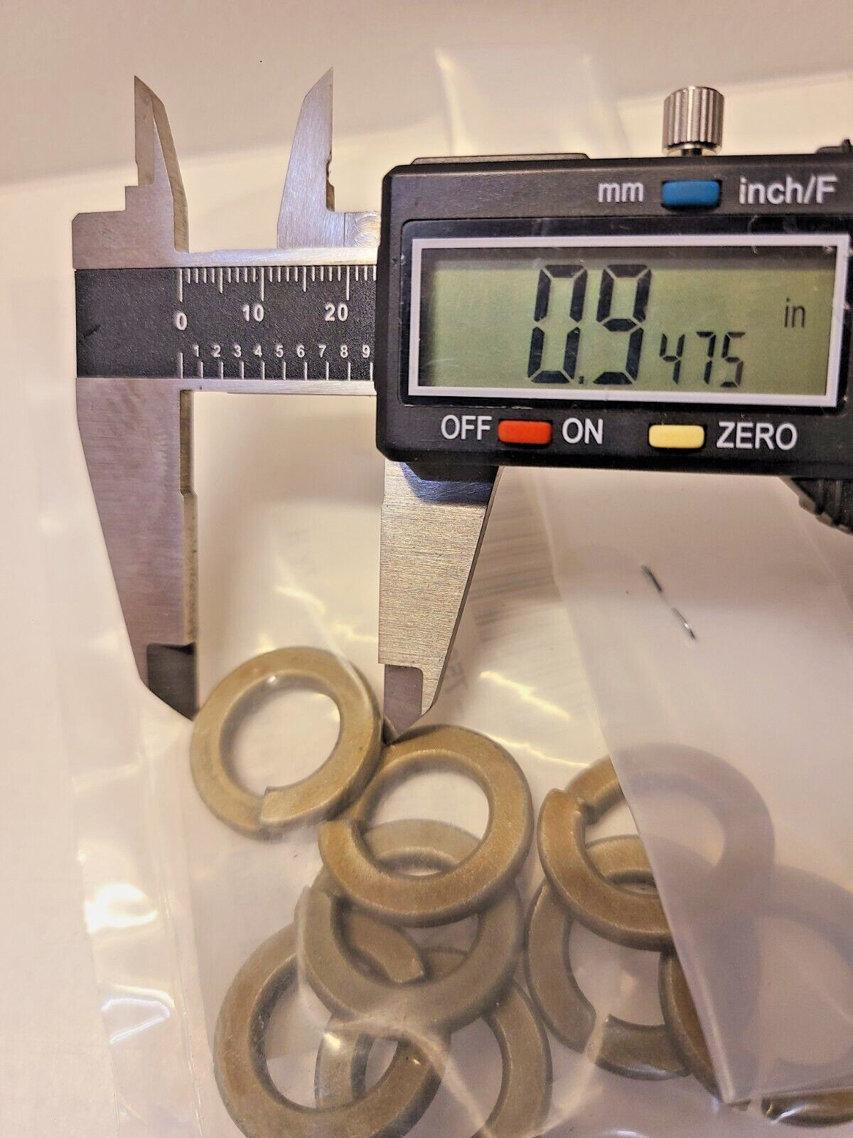 64 Qty. of Split Lock Washers 318BX | 1KP727 | 1765HX (64 Qty)