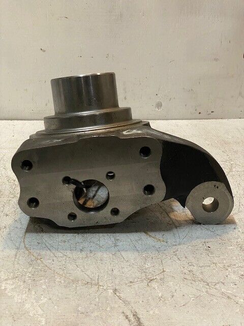 Front Axle Swivel Housing Steering Knuckle 26K21 | 372218 50mm Bore 12"x9"x8.5"