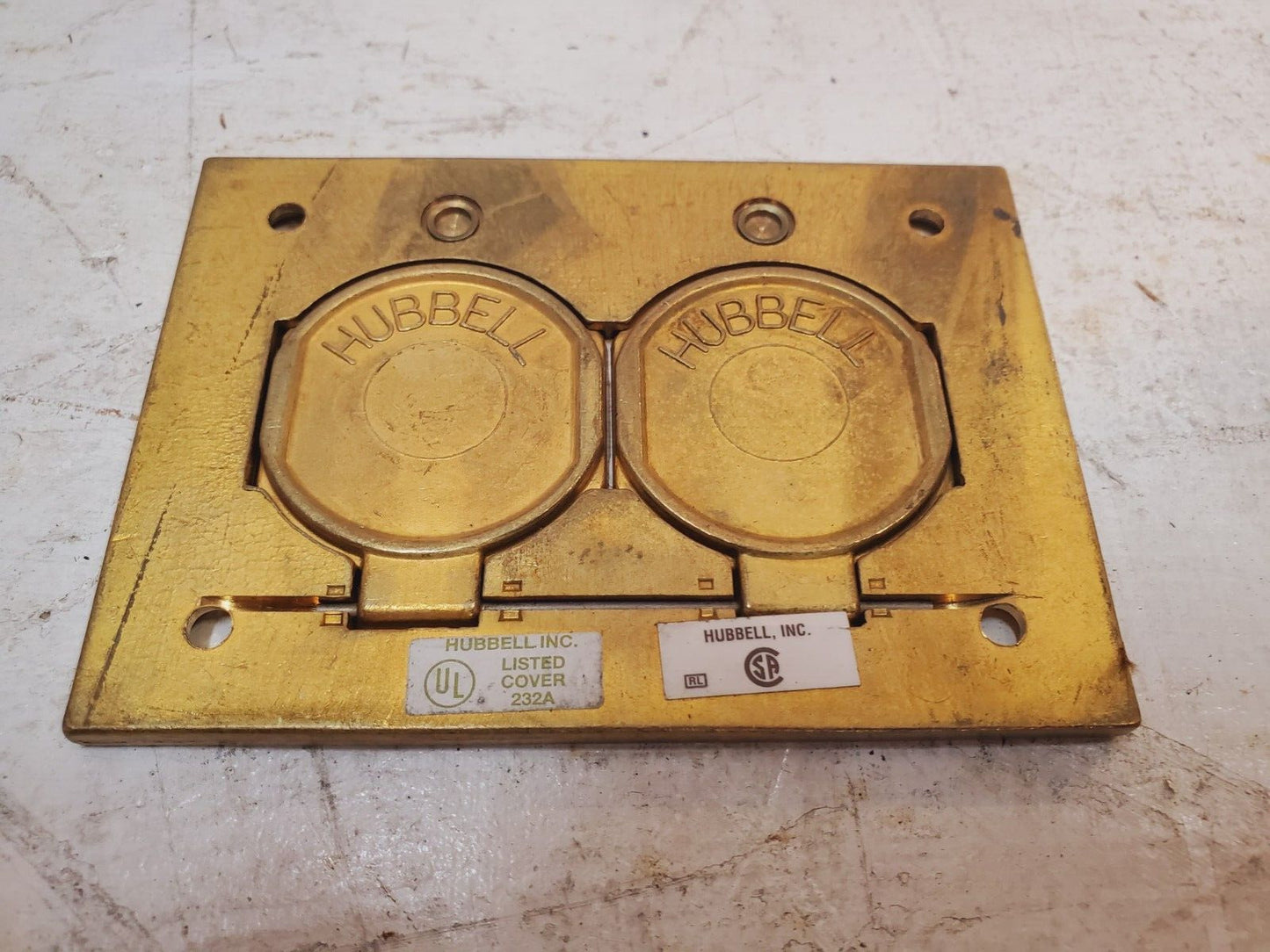 Hubbell Wiring Cover Floor Box 232A