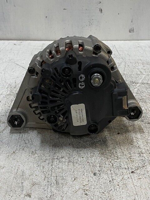 Valeo 37300-39435R Alternator 37300 39435R | 3730039435R