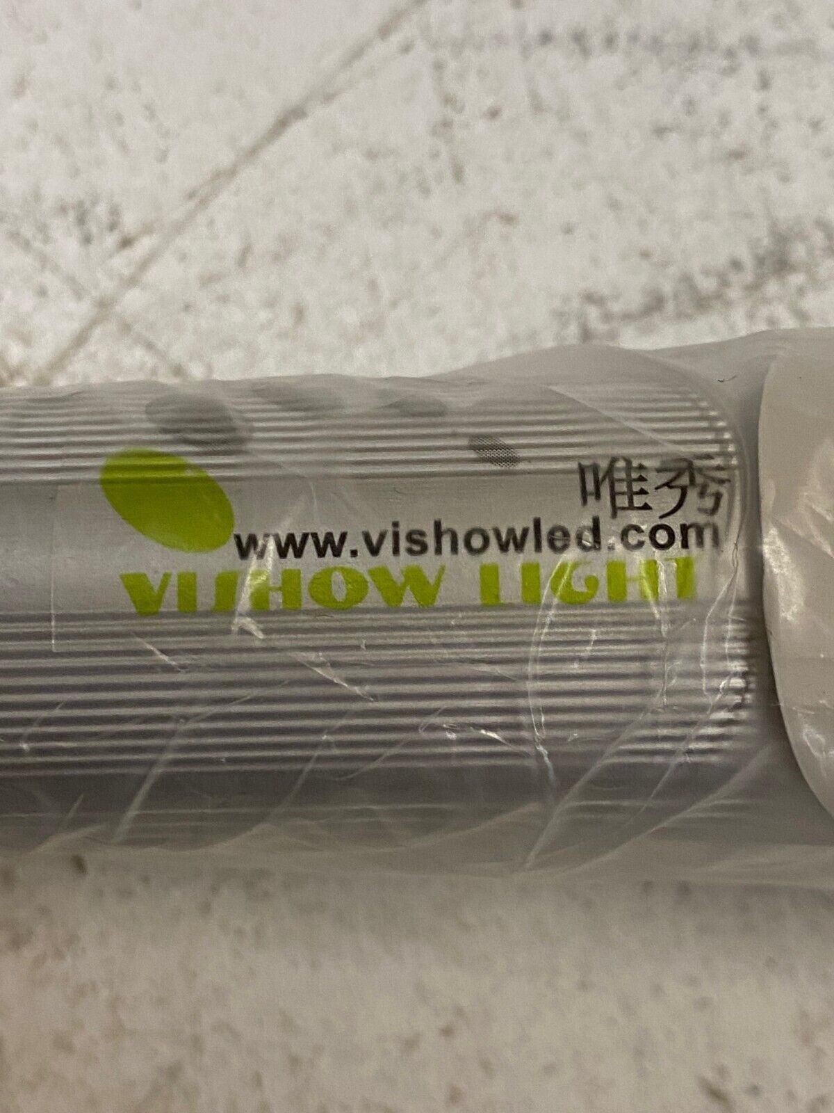 25 Qty of Vishow LED Light VS-T812018W-W 4ft Tube Light T8 18W (25 Qty)