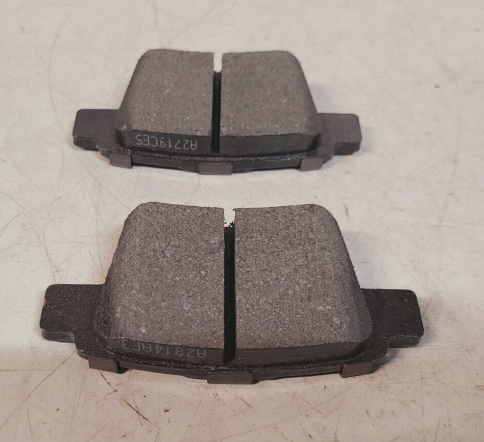 Akebono Proact Ultra Premium Disc Brake Pad Kit ACT1071