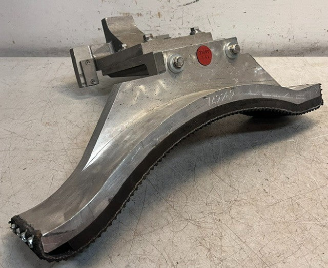 Specialized Heavy Duty Clamp Arm Attachment For Forklift 742262 | 1.5 L Angle