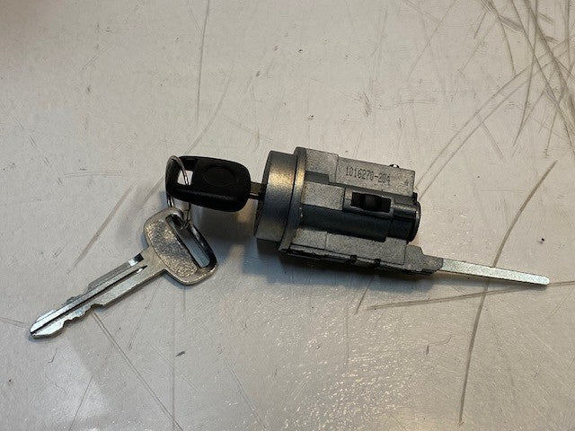 Ignition Lock Cylinder w/ Keys 1016270-204