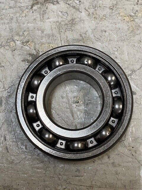 31 Qty of Peer 6206 China 16x30x62mm Deep Groove Ball Bearings (31 Quantity)