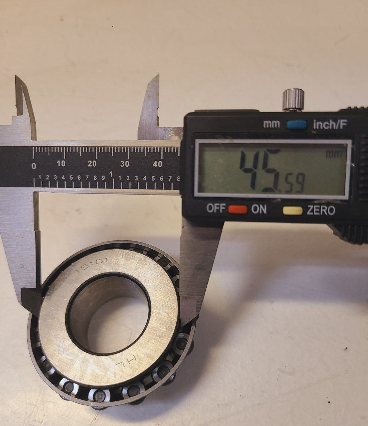3 Quantity of KMM 15101 Tapered Roller Bearings 201.15101 | 15101 HL (3 Qty)