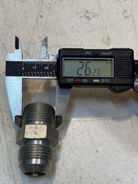 20 Qty of Paker Straight Thread Connectors 52mm L 26mm Thread 15mm ID (20 Qty)