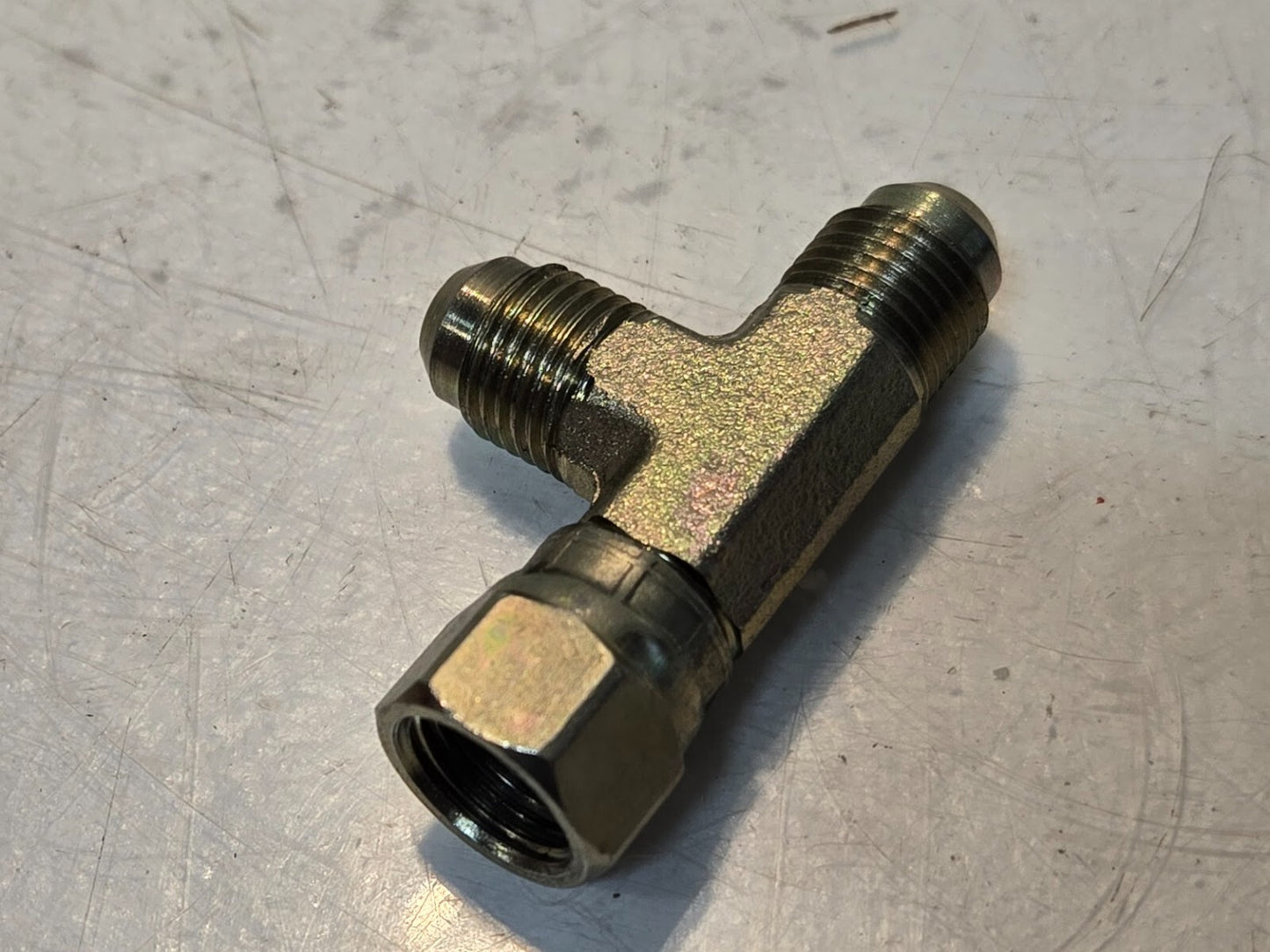 4 Quantity of Steel Flared Tube Swivel Run Tees | 3/8" OD | 17802 (4 Quantity)