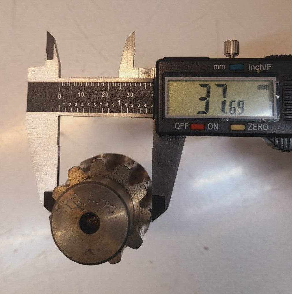 Gear Shaft QA70 | 43370 | 810F181