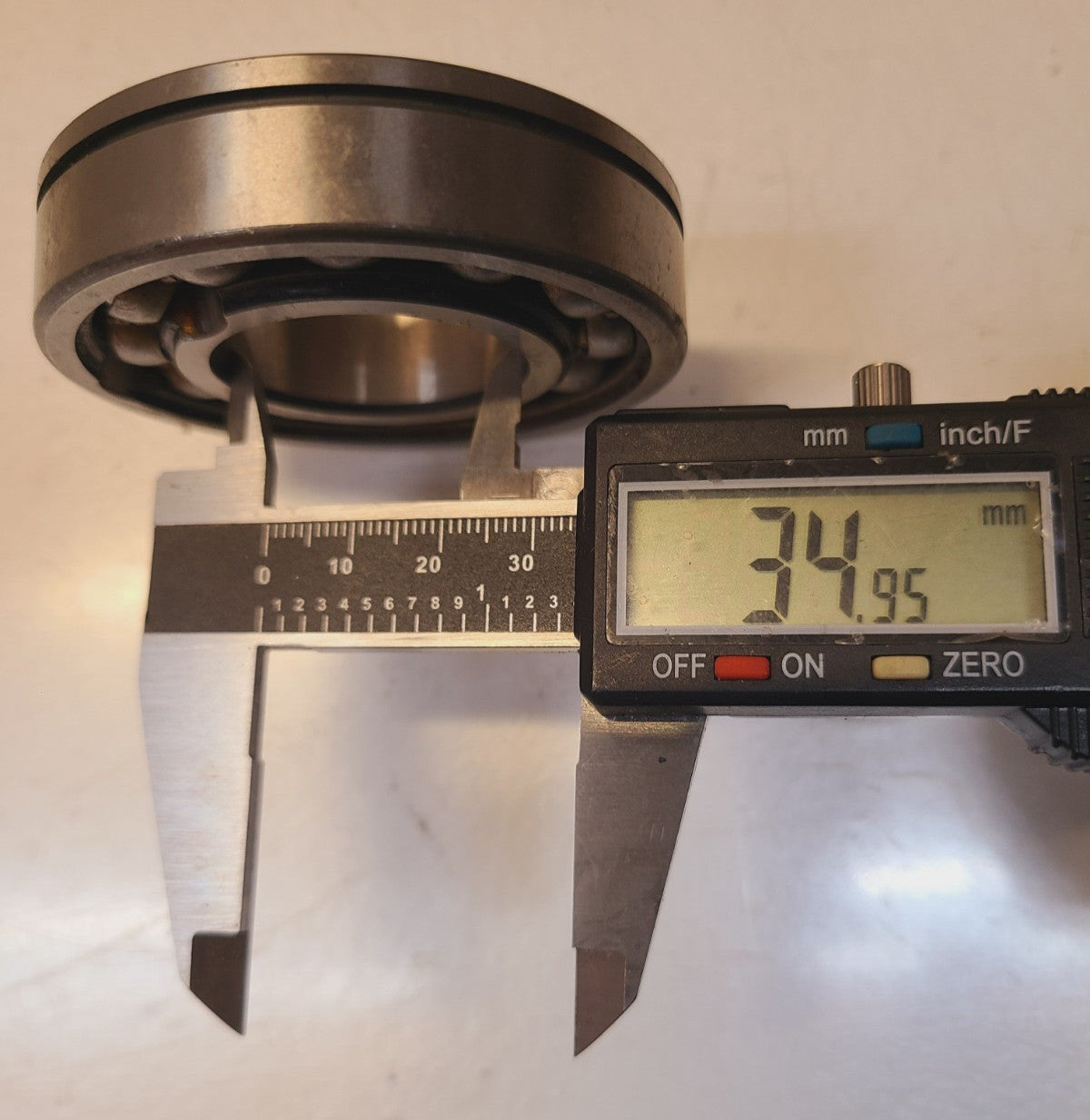 BCA Single Row Ball Bearing 19207 | 1207LAJ | 7368812 MFR 01212 KE
