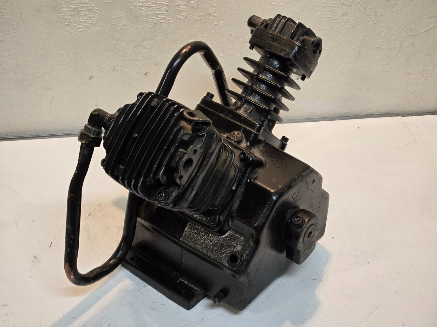 HS01000-1100 2-Stage Air Compressor Serial 061504393 28mm Input Shaft Diameter