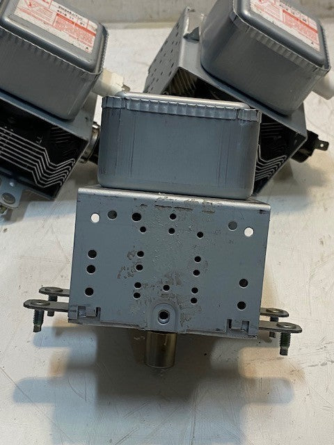 3 Quantity of Toshiba 2M248J(TU) 4019 11 31 Microwave Magnetrons (3 Quantity)