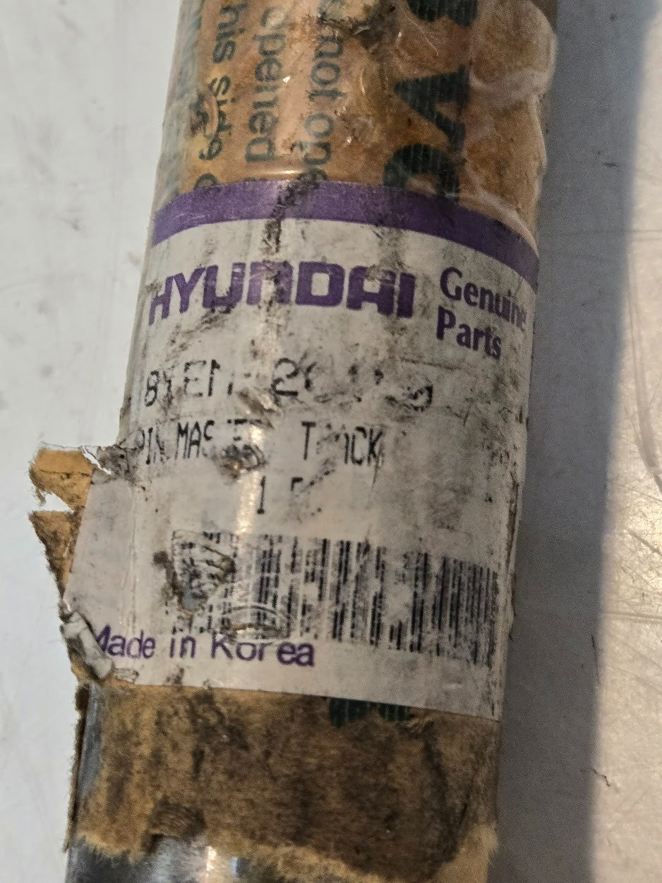 Hyundai Track Master Pin | 38mm Diameter | 8-11/16" / 220 mm Long | 4.25 Lbs