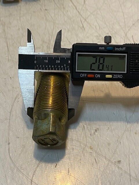 20 Quantity of Midland Haldex 67391 Nuts 3" L 28mm Thread 21mm End (20 Quantity)