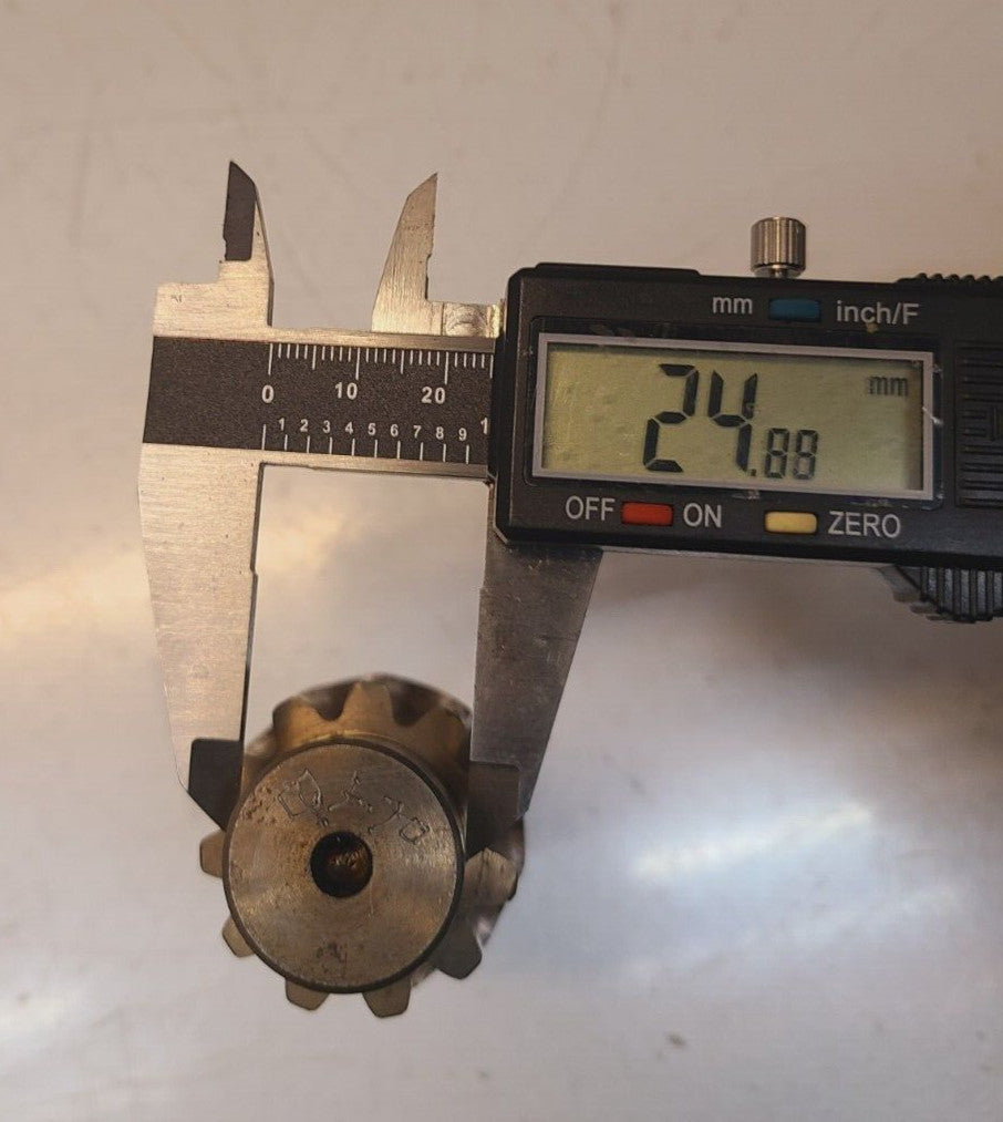 Gear Shaft QA70 | 43370 | 810F181