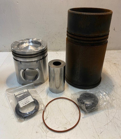 CUMMINS Piston & Sleeve Cylinder Kit 305599 | 30B1266 | 3064304 | P-2415344