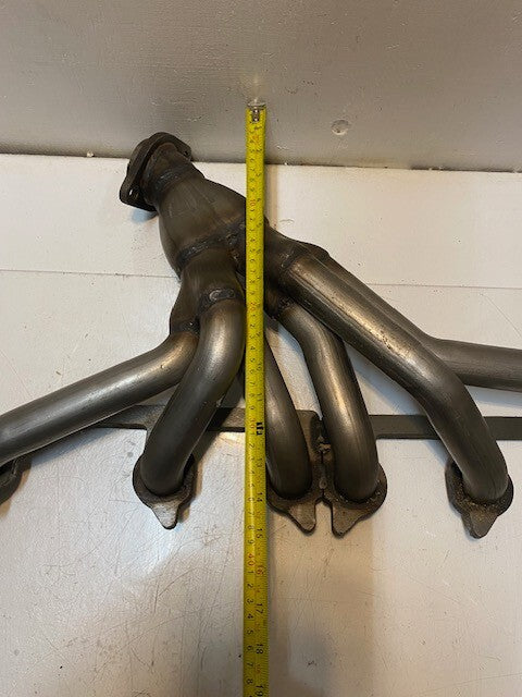 6-Branch Exhaust Header 28" L 15" W 5" H 53mm Main Bore 39mm Center Bore