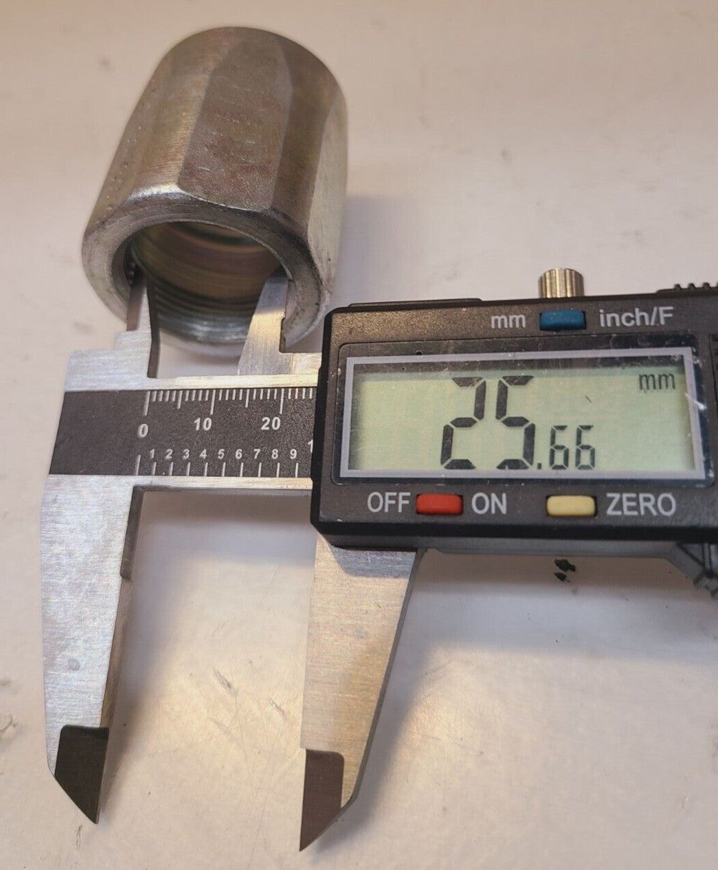 2 Quantity of Eaton Hose Sockets 1212-16 (2 Qty)