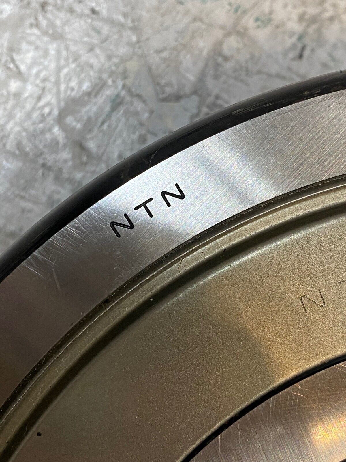 NTN BL321 Single Row Ball Bearing 8-7/8" Diameter 2" Wide