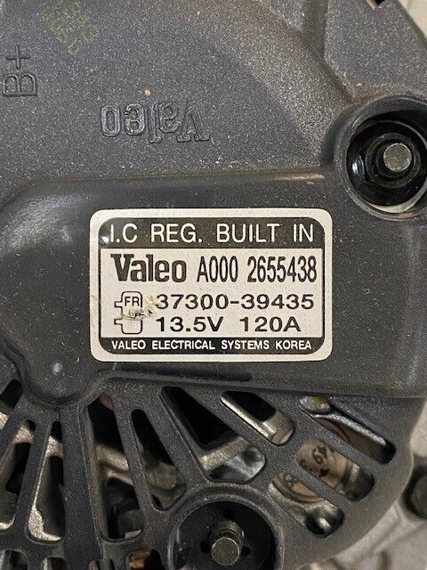 Valeo Alternator 37300-39435 | A0002655438 | 13.5V | 120A