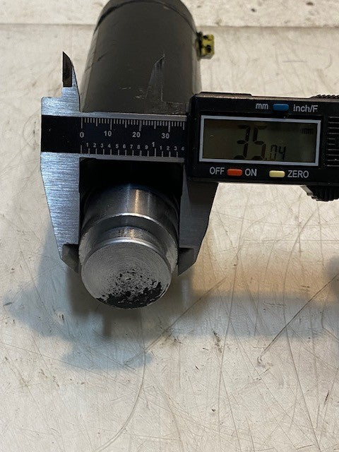Hydraulic Cylinder 10-1/2" Long 21mm Bore 61mm OD 30mm End