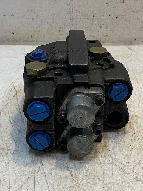 Clark Terex Forklift 2 Spool Auxiliary Hydraulic Valve CPN 2783167 | 502030