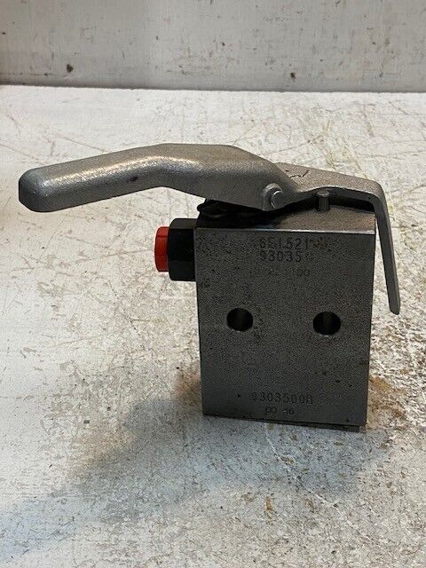 Hydraulic Valve Block 9303500B | 6EI52I | 93035C | 221100