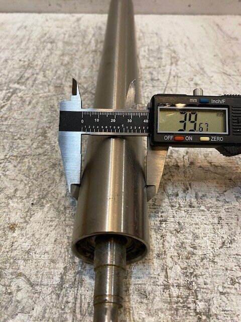 Hydraulic Cylinder 19-1/4" Long 40mm OD 12mm End 2987361, 0680610011, 039621770A