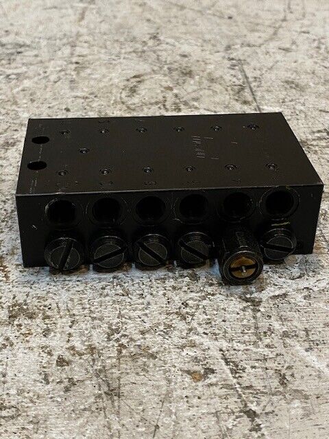 Lincoln Lubricating Block Metering Device SSV M04A13C